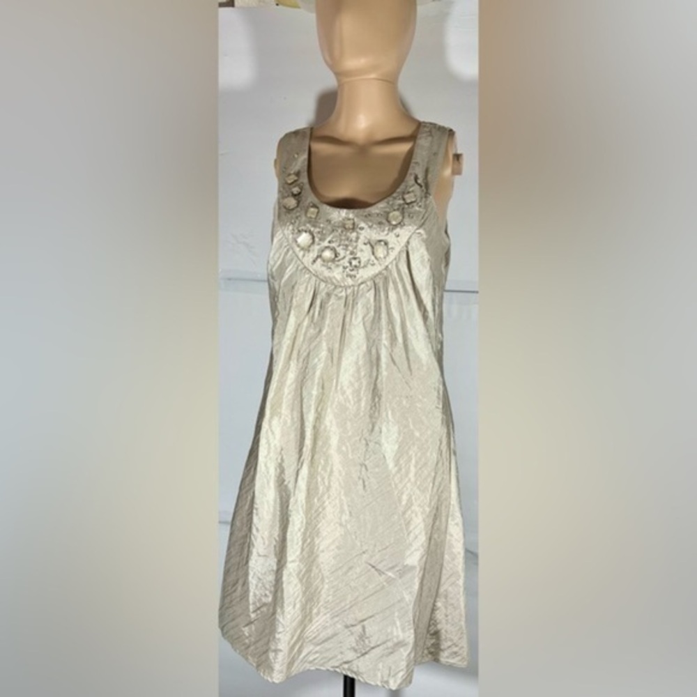 EYE SHADOW SATIN SLEEVELESS DRESS SIZE SMALL
